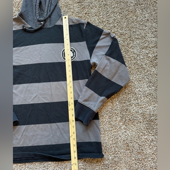 The Hundreds hooded long sleeve shirt “Too many Chiefs” patch - Picture 2 of 8